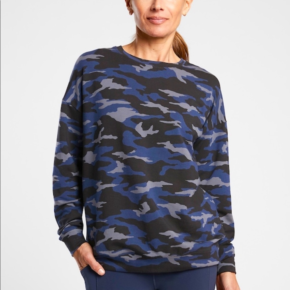 Athleta blue/black cami Lux pullover sweatshirt/workout, casual wear, leisure
